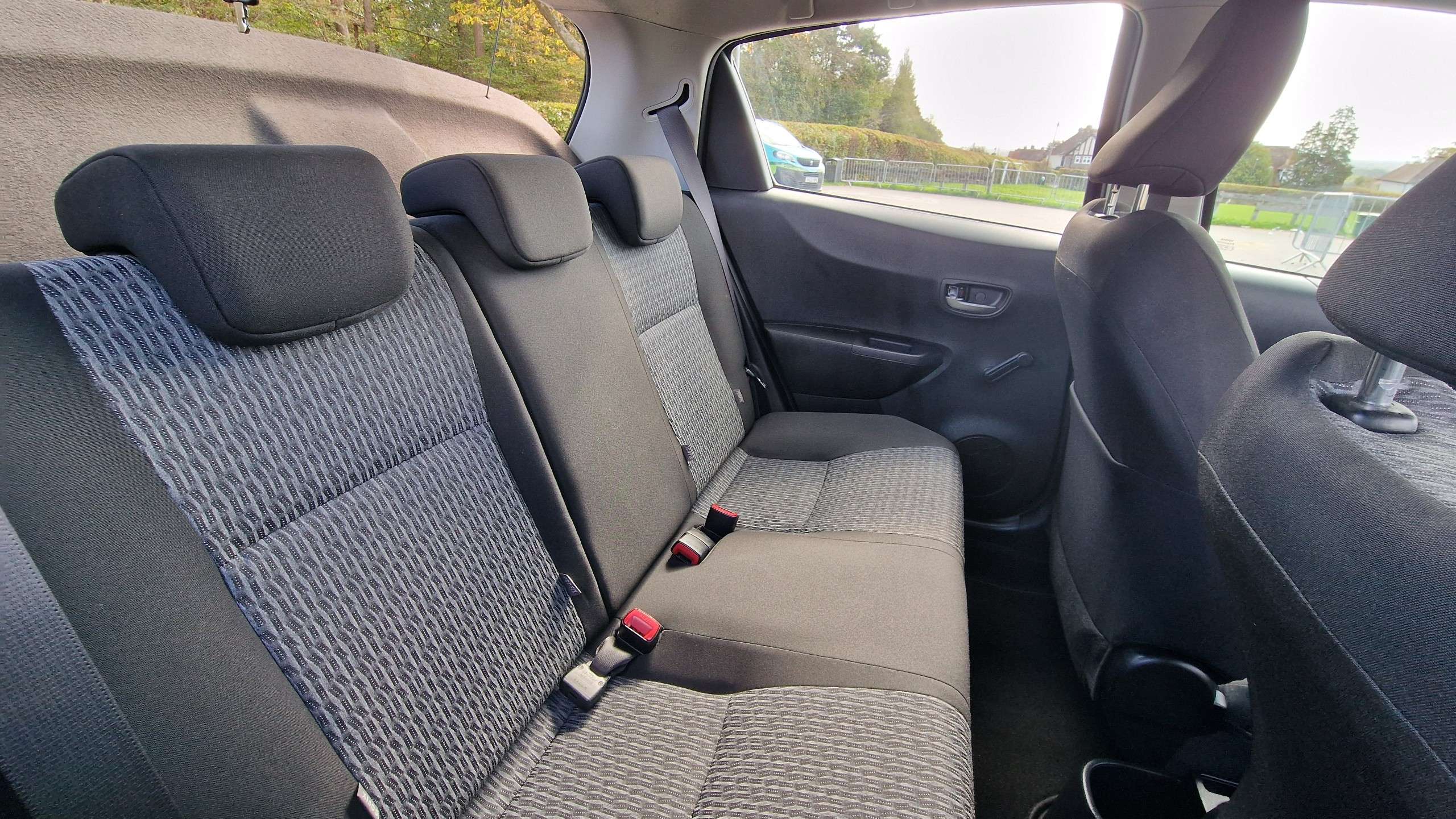 2013 TOYOTA YARIS 2013 TOYOTA YARIS