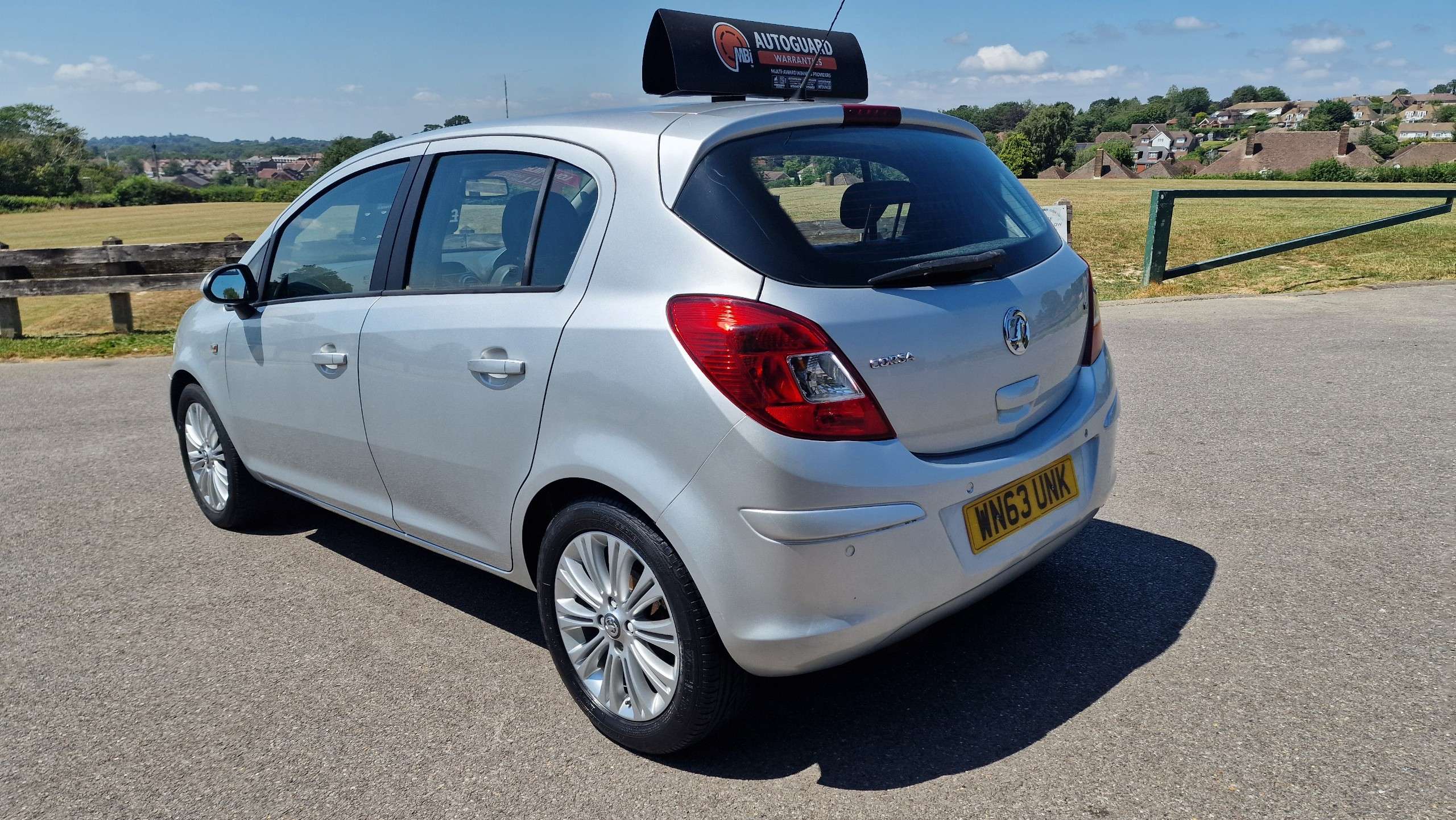 A 2013 VAUXHALL CORSA 1.4 16V SE Hatchback 5dr Petrol Manual Wide Ratio Euro 5 (100 ps)+LOW MILEAGE ONLY 24,000 MILES+FULL SERVICE HISTORY+ A 2013 VAUXHALL CORSA 1.4 16V SE Hatchback 5dr Petrol Manual Wide Ratio Euro 5 (100 ps)+LOW MILEAGE ONLY 24,000 MILES+FULL SERVICE HISTORY+