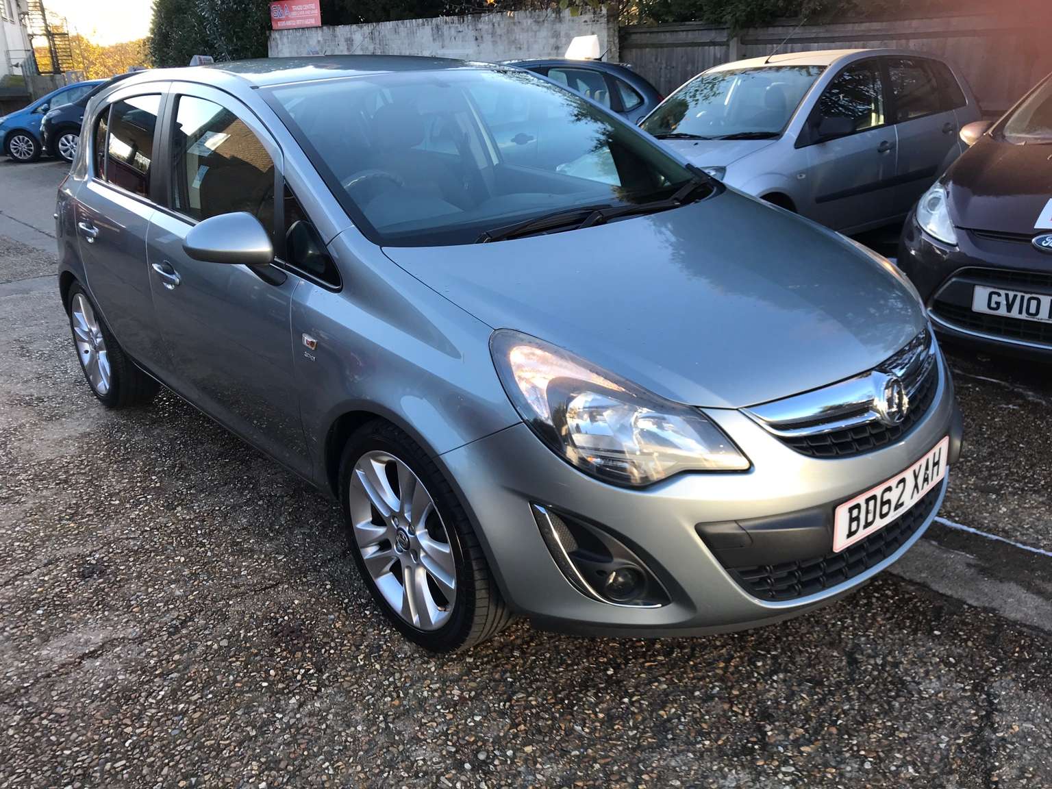A 2012 VAUXHALL CORSA 1.2 SXI A/C 5 DOOR+LOW MILEAGE+ A 2012 VAUXHALL CORSA 1.2 SXI A/C 5 DOOR+LOW MILEAGE+