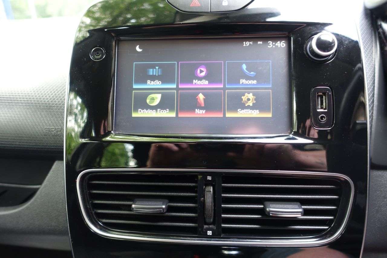 2018 RENAULT CLIO 2018 RENAULT CLIO