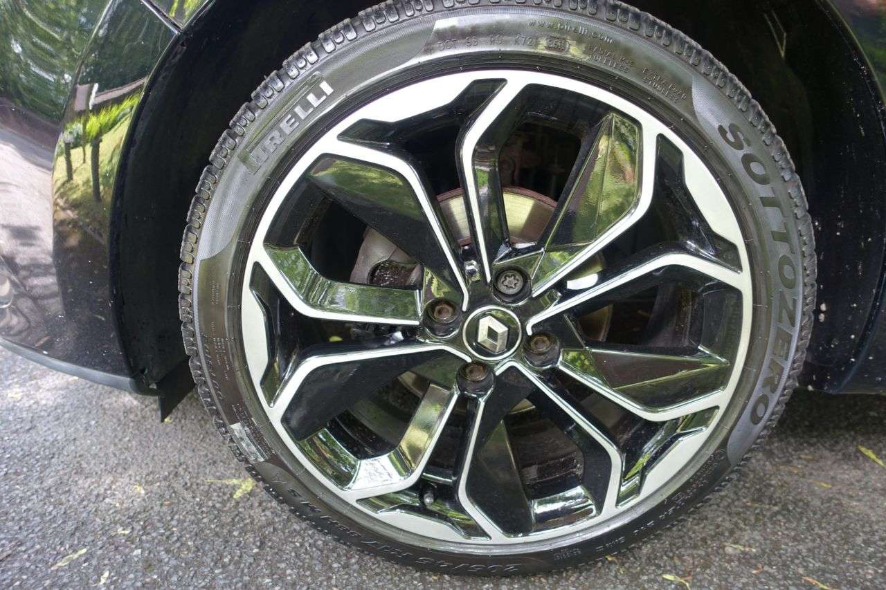 2018 RENAULT CLIO 2018 RENAULT CLIO