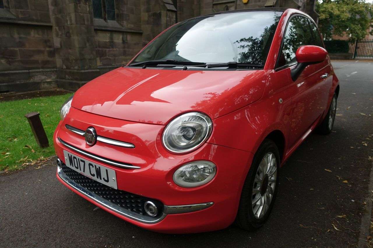 A 2017 FIAT 500 1.2 Lounge Hatchback 3dr Petrol Manual Euro 6 (s/s) (69 bhp) Full Service H A 2017 FIAT 500 1.2 Lounge Hatchback 3dr Petrol Manual Euro 6 (s/s) (69 bhp) Full Service H