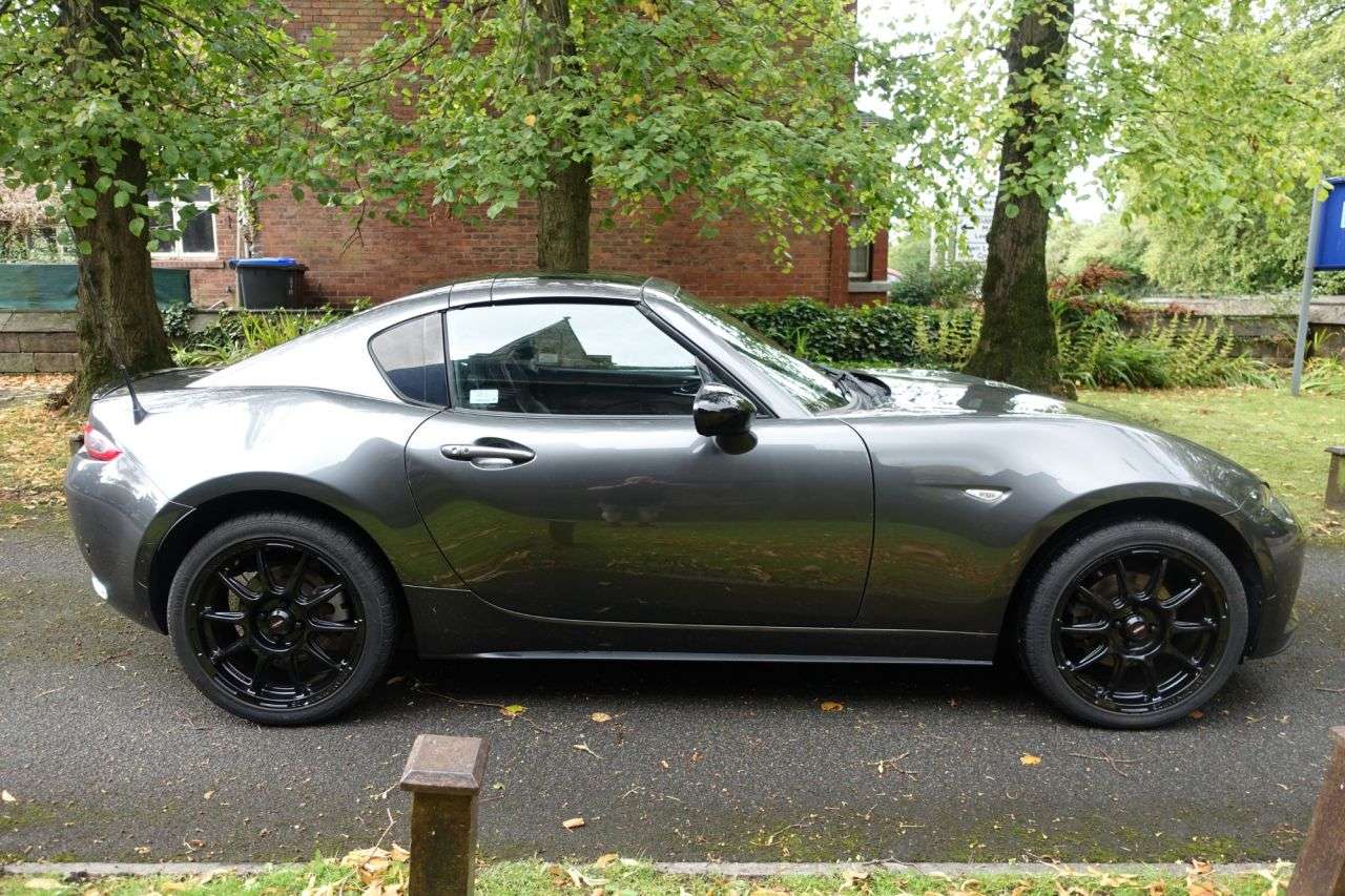 2017 MAZDA MX-5 RF 2017 MAZDA MX-5 RF
