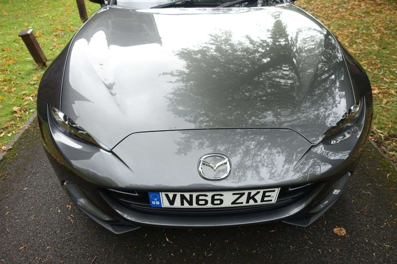 2017 MAZDA MX-5 RF 2017 MAZDA MX-5 RF
