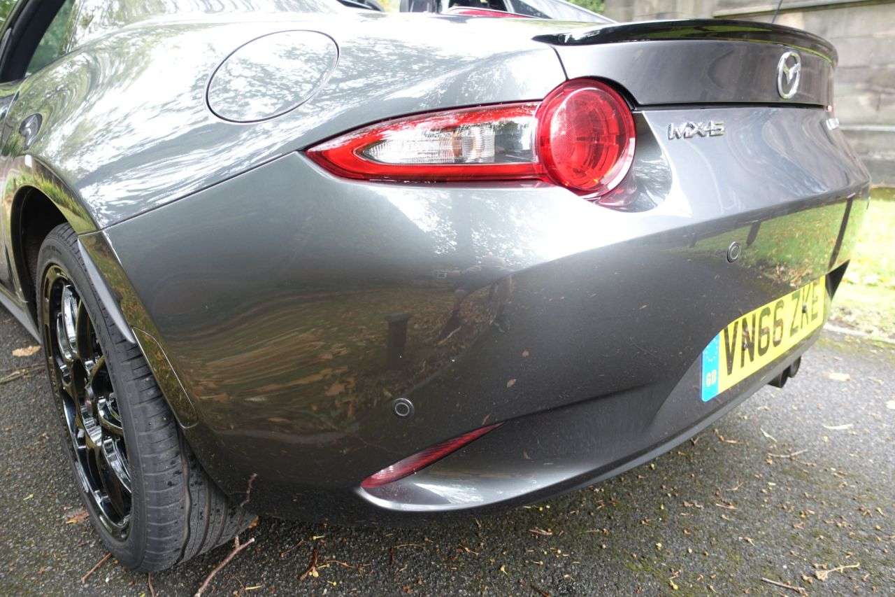 2017 MAZDA MX-5 RF 2017 MAZDA MX-5 RF