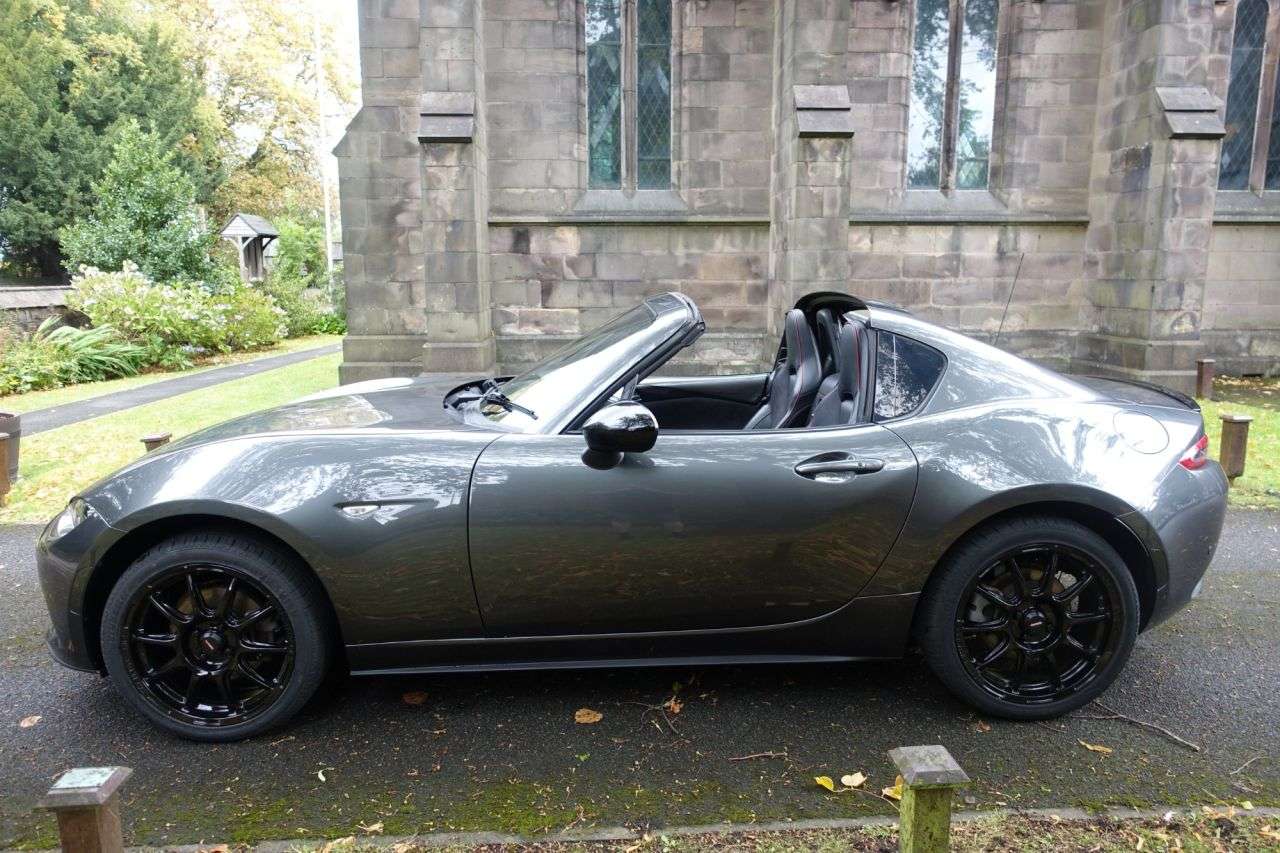 2017 MAZDA MX-5 RF 2017 MAZDA MX-5 RF