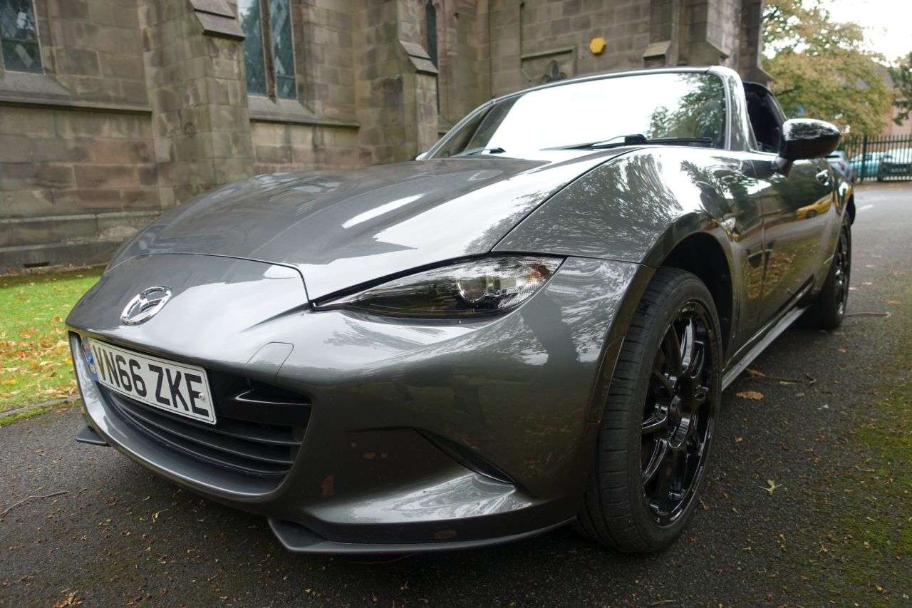 2017 MAZDA MX-5 RF 2017 MAZDA MX-5 RF