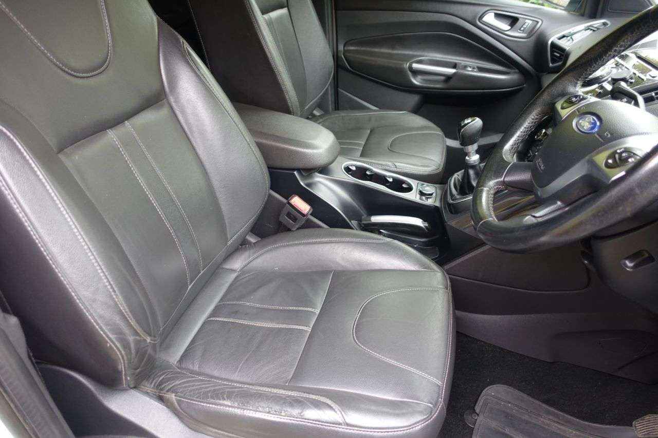 A 2015 FORD KUGA 2.0 TDCi Titanium X Sport SUV 5dr Diesel Manual AWD Euro 6 (s/s) (180 ps) C A 2015 FORD KUGA 2.0 TDCi Titanium X Sport SUV 5dr Diesel Manual AWD Euro 6 (s/s) (180 ps) C