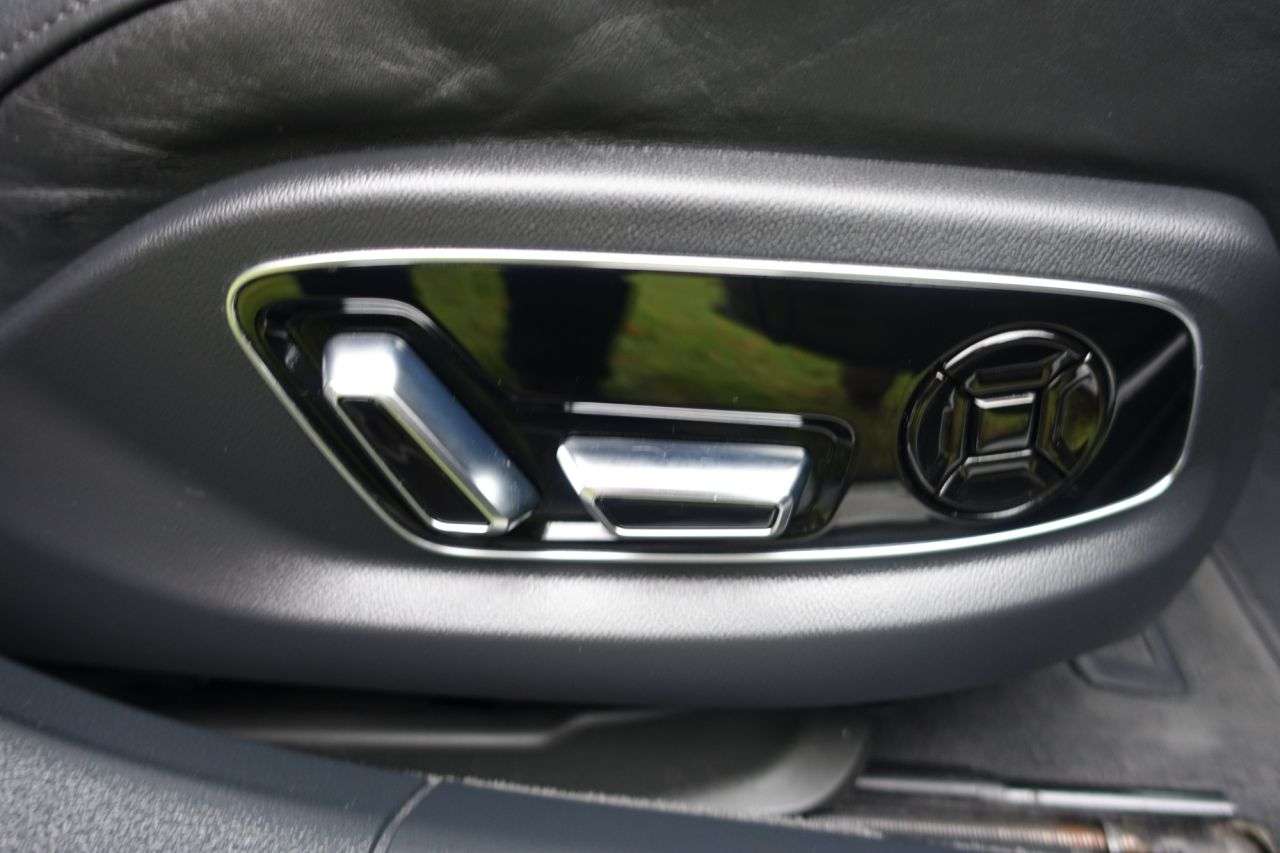 null AUDI A8 null AUDI A8