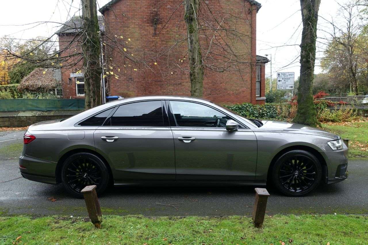 null AUDI A8 null AUDI A8