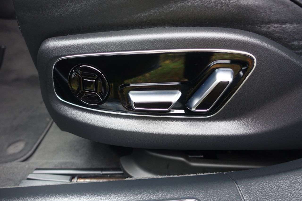 null AUDI A8 null AUDI A8