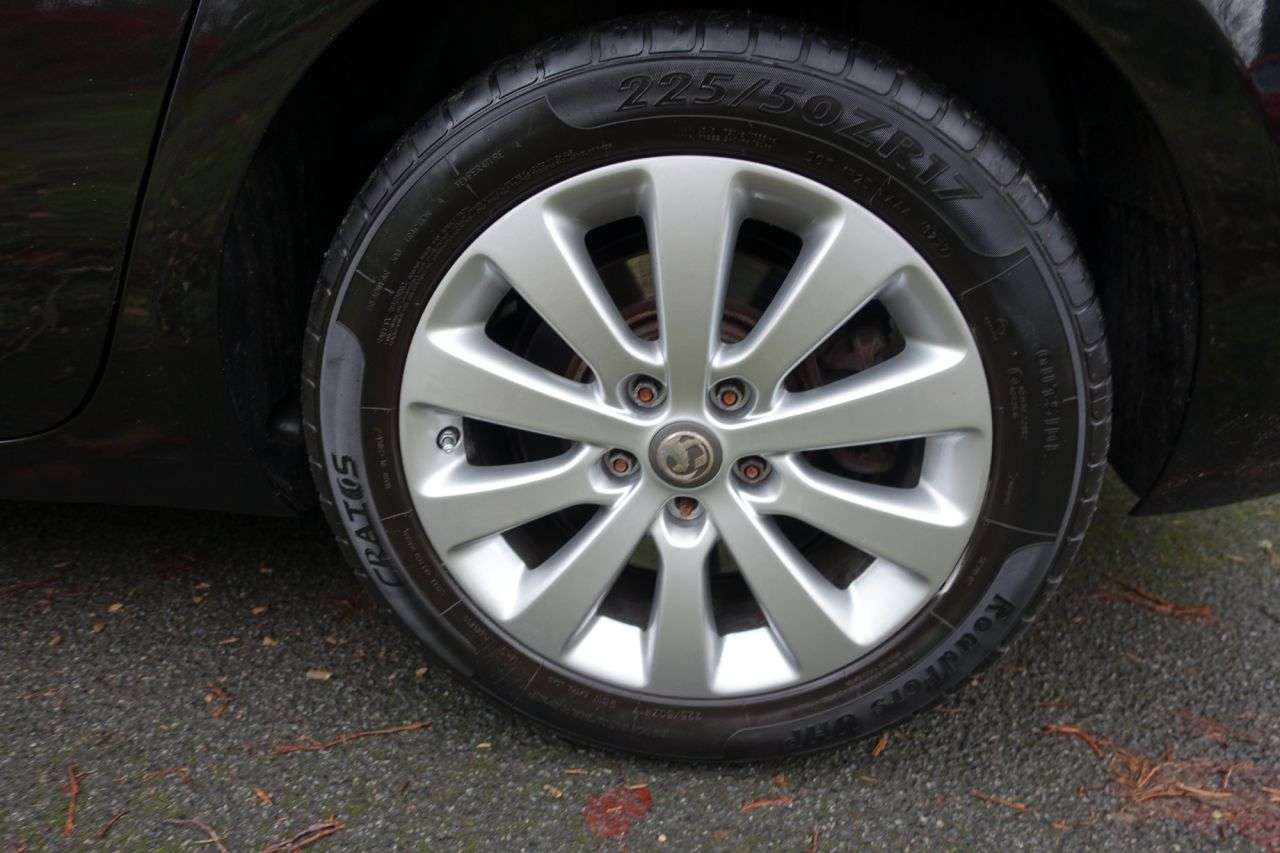 2017 VAUXHALL ZAFIRA TOURER 2017 VAUXHALL ZAFIRA TOURER