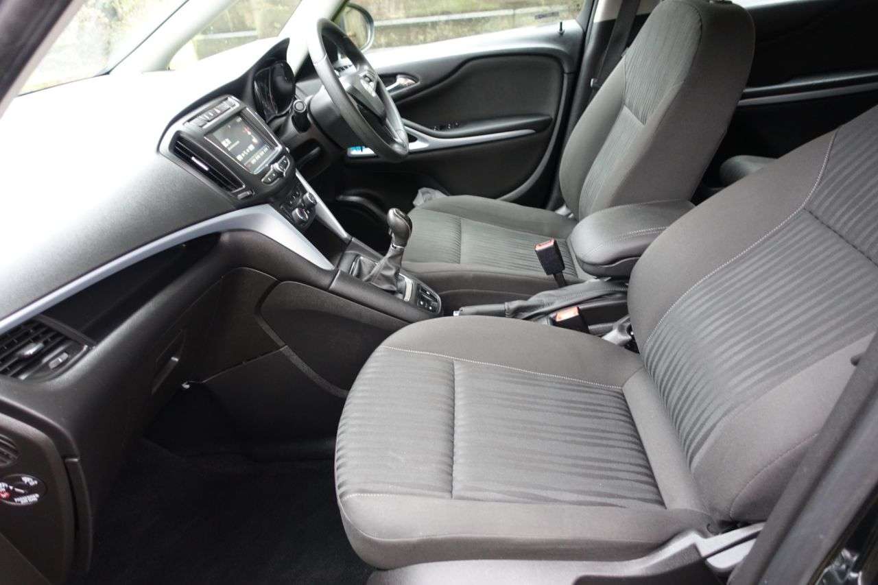 2017 VAUXHALL ZAFIRA TOURER 2017 VAUXHALL ZAFIRA TOURER
