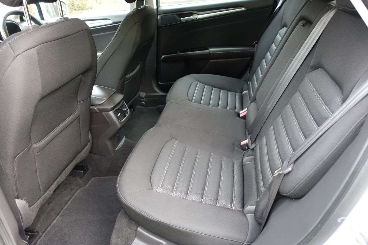 A 2016 FORD MONDEO 2.0 TDCi Zetec Hatchback 5dr Diesel Manual Euro 6 (s/s) (150 ps) Cambelt , A 2016 FORD MONDEO 2.0 TDCi Zetec Hatchback 5dr Diesel Manual Euro 6 (s/s) (150 ps) Cambelt ,