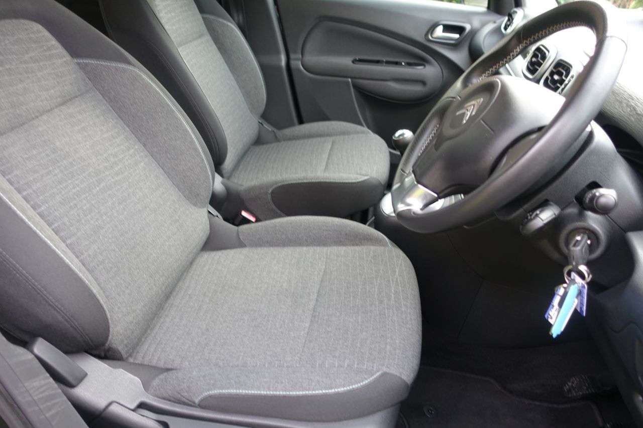 A 2016 CITROEN C3 PICASSO 1.6 BlueHDi Edition MPV 5dr Diesel Manual Euro 6 (100 ps) Cambelt , Water P A 2016 CITROEN C3 PICASSO 1.6 BlueHDi Edition MPV 5dr Diesel Manual Euro 6 (100 ps) Cambelt , Water P