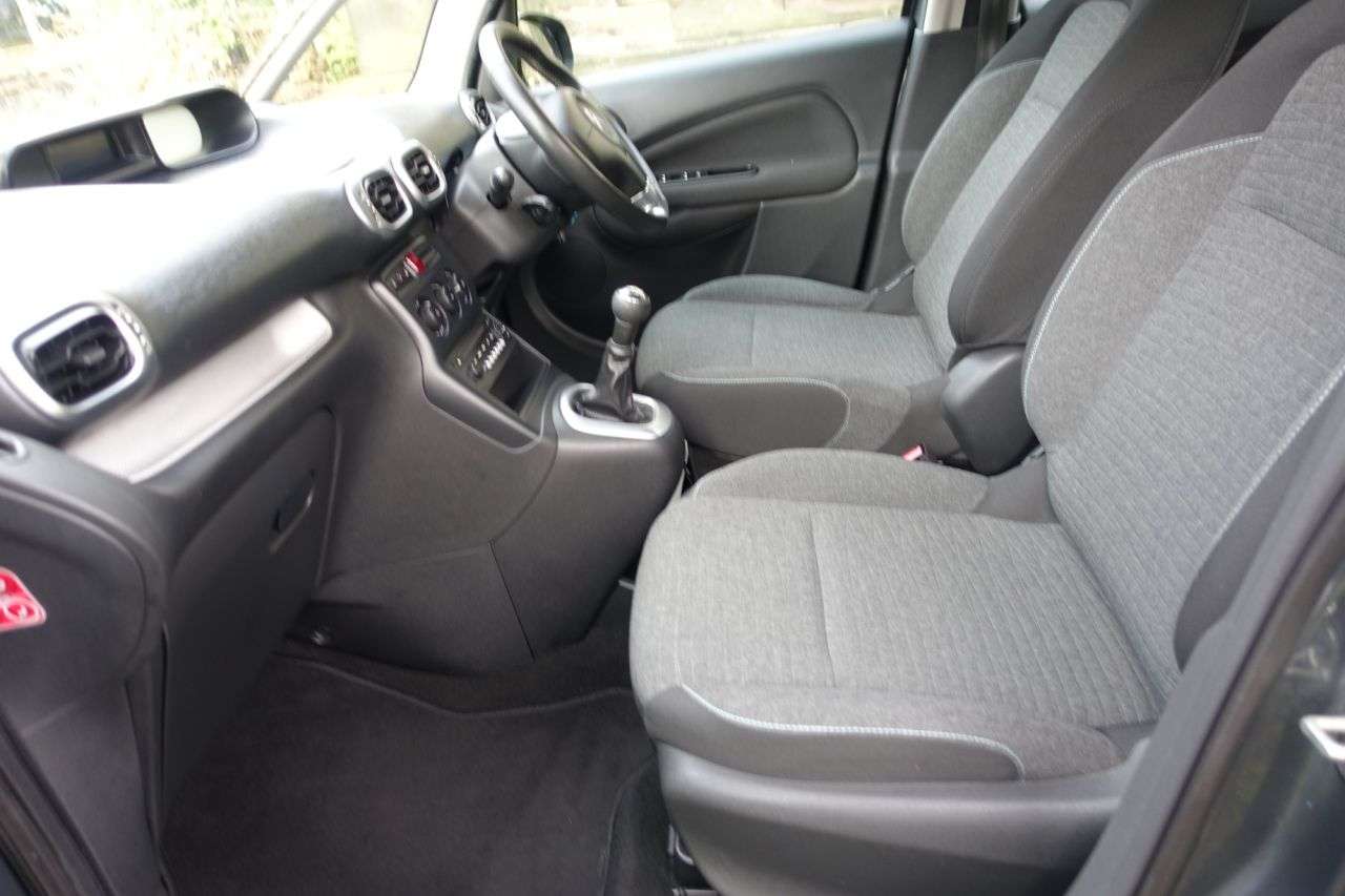 A 2016 CITROEN C3 PICASSO 1.6 BlueHDi Edition MPV 5dr Diesel Manual Euro 6 (100 ps) Cambelt , Water P A 2016 CITROEN C3 PICASSO 1.6 BlueHDi Edition MPV 5dr Diesel Manual Euro 6 (100 ps) Cambelt , Water P