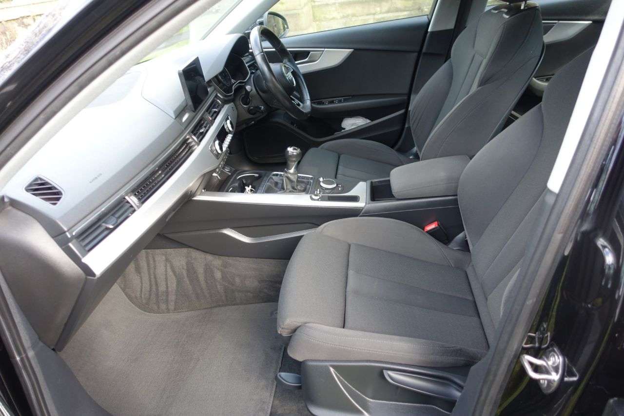 A 2016 AUDI A4 2.0 TDI ultra SE Saloon 4dr Diesel Manual Euro 6 (s/s) (150 ps) Only 2 Owne A 2016 AUDI A4 2.0 TDI ultra SE Saloon 4dr Diesel Manual Euro 6 (s/s) (150 ps) Only 2 Owne