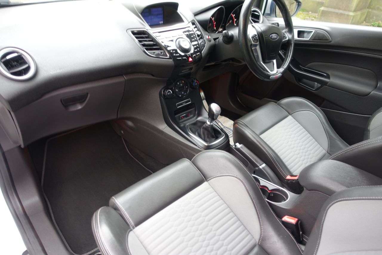 A 2017 FORD FIESTA 1.6T EcoBoost ST-3 Hatchback 3dr Petrol Manual Euro 6 (182 ps) Only 1 Owner A 2017 FORD FIESTA 1.6T EcoBoost ST-3 Hatchback 3dr Petrol Manual Euro 6 (182 ps) Only 1 Owner