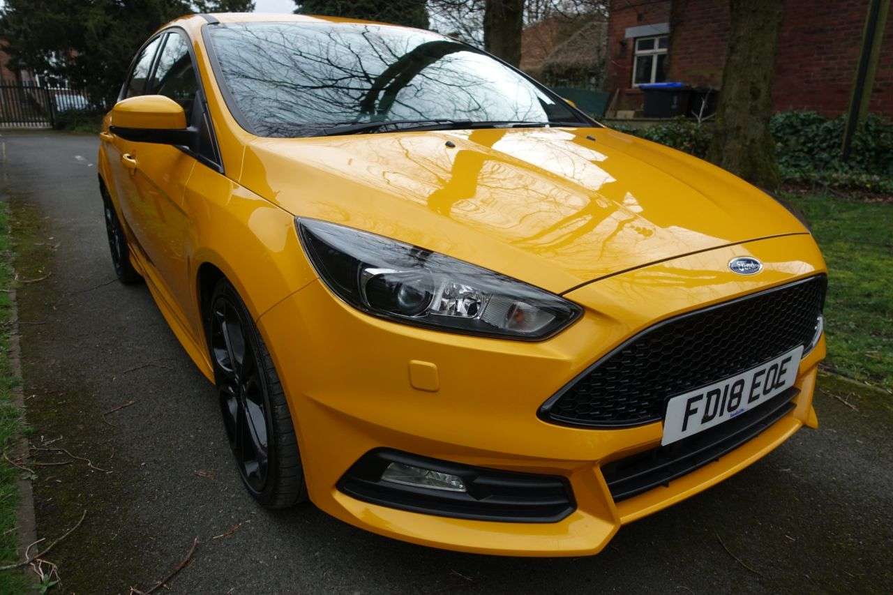 A 2018 FORD FOCUS 2.0 TDCi ST-3 Hatchback 5dr Diesel Manual Euro 6 (s/s) (185 ps) Cambelt , W A 2018 FORD FOCUS 2.0 TDCi ST-3 Hatchback 5dr Diesel Manual Euro 6 (s/s) (185 ps) Cambelt , W