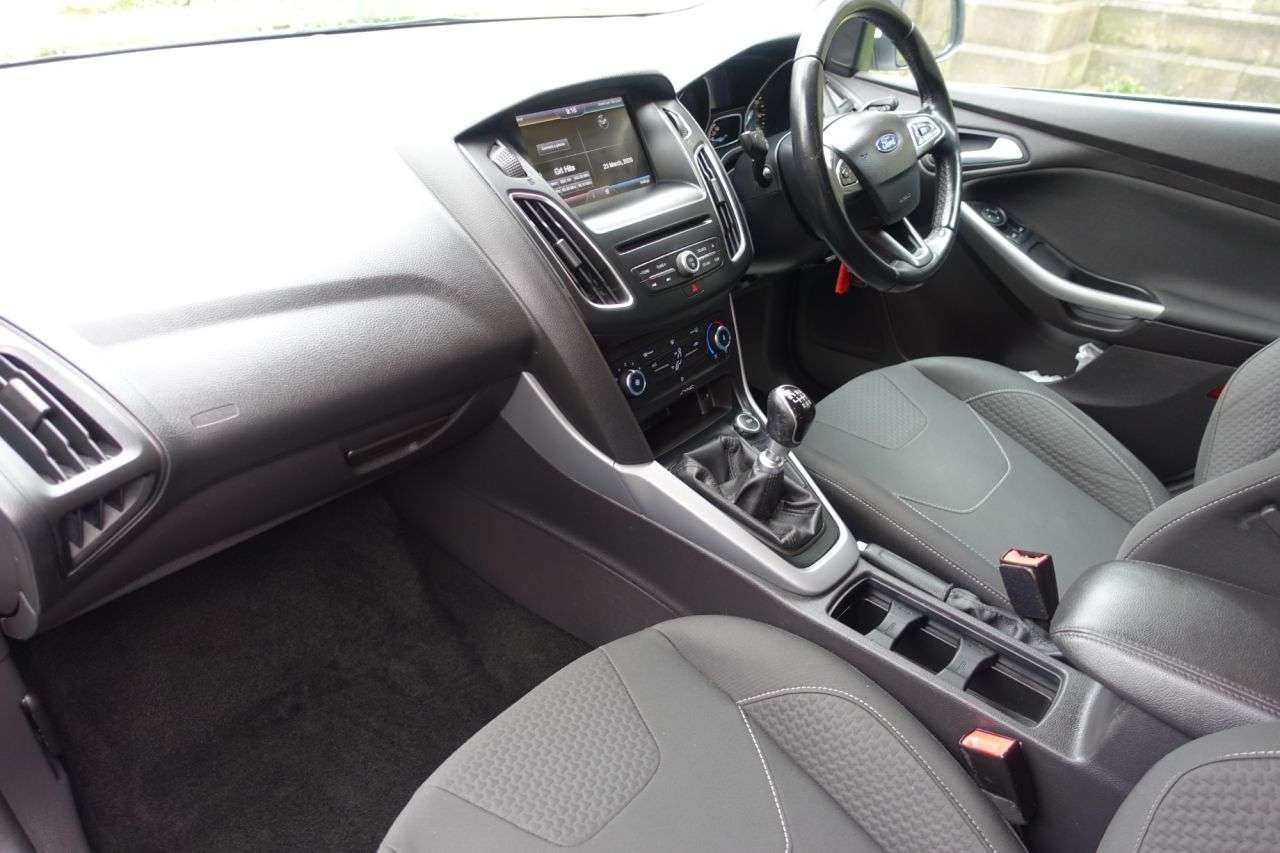 A 2015 FORD FOCUS 1.5 TDCi Zetec Hatchback 5dr Diesel Manual Euro 6 (s/s) (120 ps) Cambelt , A 2015 FORD FOCUS 1.5 TDCi Zetec Hatchback 5dr Diesel Manual Euro 6 (s/s) (120 ps) Cambelt ,