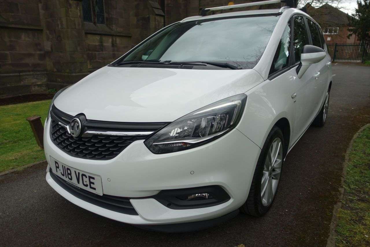 A 2018 VAUXHALL ZAFIRA TOURER 1.4i Turbo SRi Nav MPV 5dr Petrol Manual Euro 6 (140 ps) Only 2 Owners From A 2018 VAUXHALL ZAFIRA TOURER 1.4i Turbo SRi Nav MPV 5dr Petrol Manual Euro 6 (140 ps) Only 2 Owners From