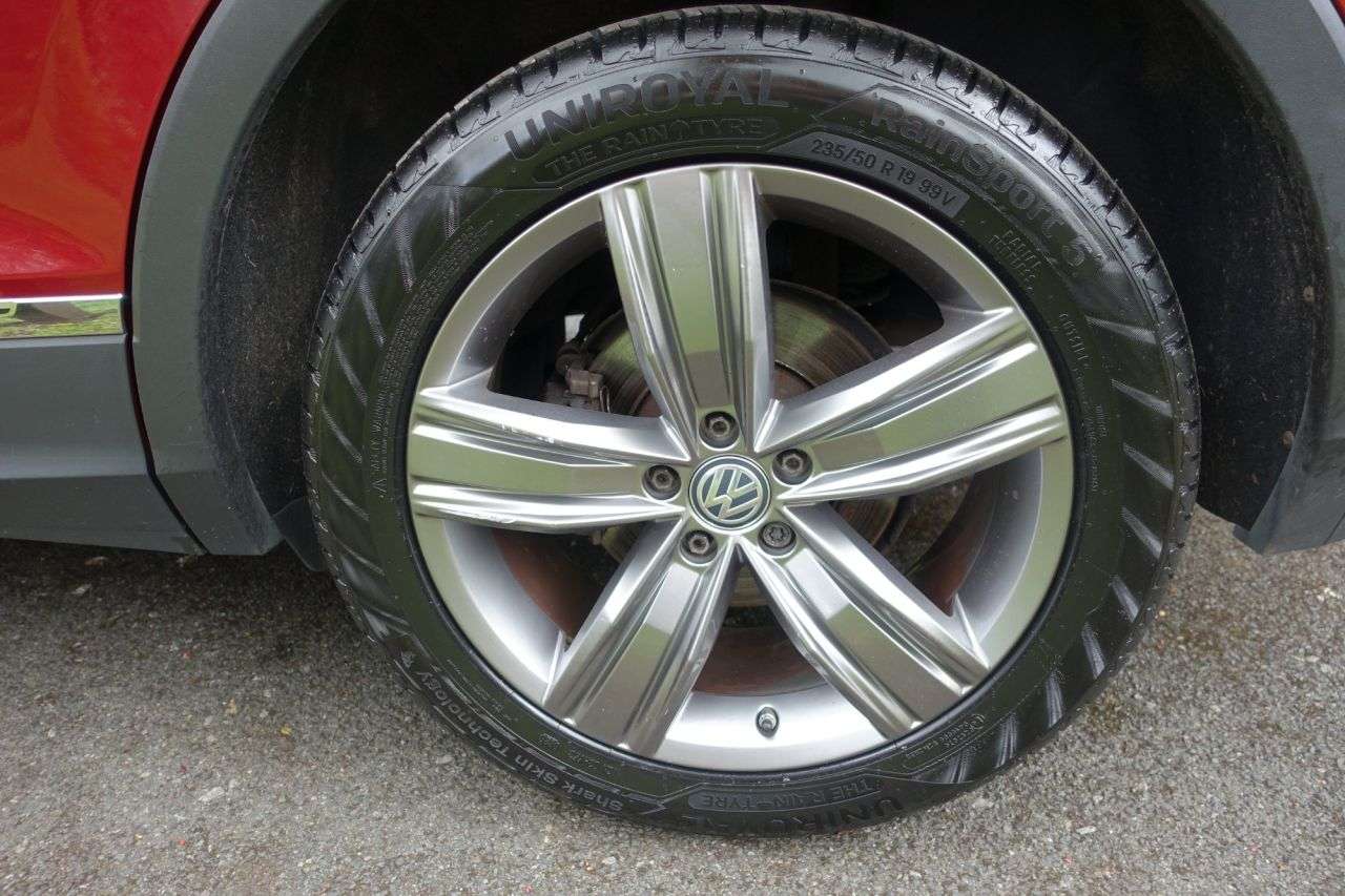 2019 VOLKSWAGEN TIGUAN 2019 VOLKSWAGEN TIGUAN