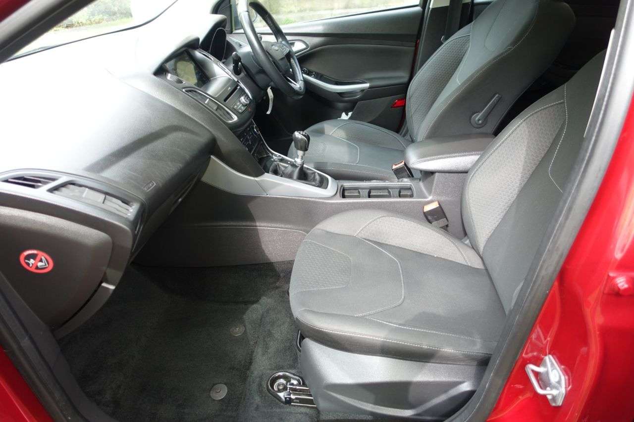 A 2016 FORD FOCUS 1.5 TDCi Zetec Hatchback 5dr Diesel Manual Euro 6 (s/s) (120 ps) Just Had S A 2016 FORD FOCUS 1.5 TDCi Zetec Hatchback 5dr Diesel Manual Euro 6 (s/s) (120 ps) Just Had S