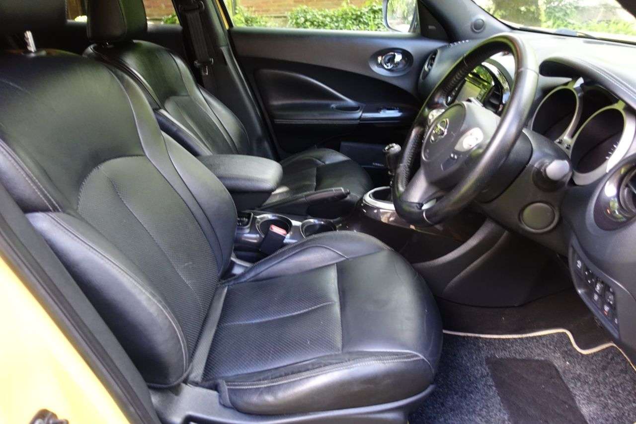 A 2014 NISSAN JUKE 1.5 dCi 8v Tekna SUV 5dr Diesel Manual Euro 5 (s/s) (110 ps) Cambelt , Wate A 2014 NISSAN JUKE 1.5 dCi 8v Tekna SUV 5dr Diesel Manual Euro 5 (s/s) (110 ps) Cambelt , Wate