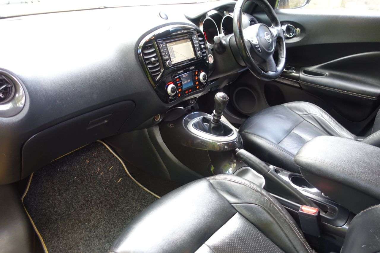 A 2014 NISSAN JUKE 1.5 dCi 8v Tekna SUV 5dr Diesel Manual Euro 5 (s/s) (110 ps) Cambelt , Wate A 2014 NISSAN JUKE 1.5 dCi 8v Tekna SUV 5dr Diesel Manual Euro 5 (s/s) (110 ps) Cambelt , Wate
