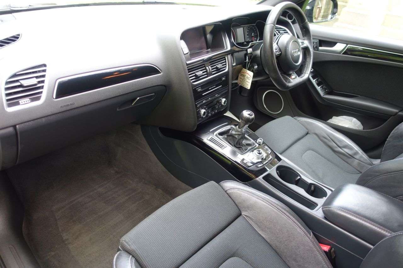 A 2013 AUDI A4 1.8 TFSI Black Edition Saloon 4dr Petrol Manual Euro 6 (s/s) (170 ps) Very A 2013 AUDI A4 1.8 TFSI Black Edition Saloon 4dr Petrol Manual Euro 6 (s/s) (170 ps) Very