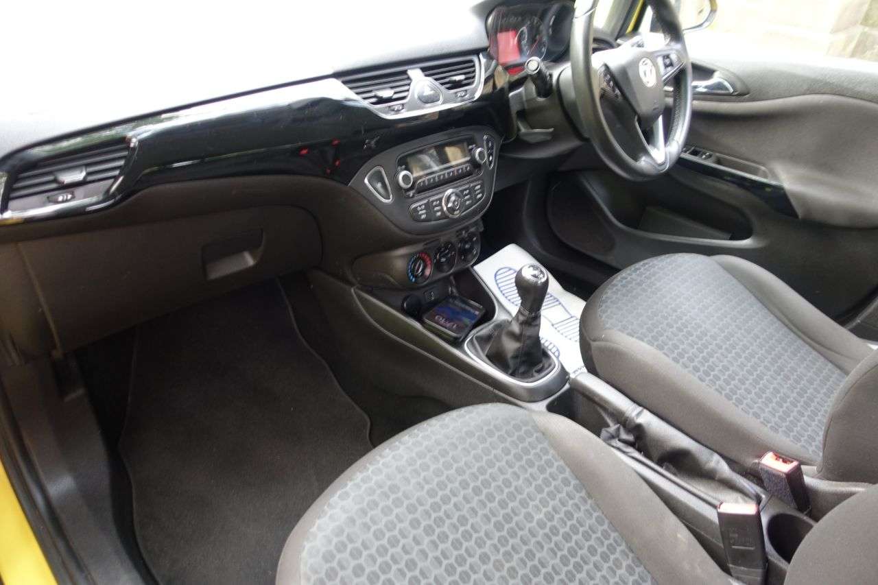 A 2016 VAUXHALL CORSA 1.2i Sting Hatchback 5dr Petrol Manual Euro 6 (70 ps) Only 2 Owners From Ne A 2016 VAUXHALL CORSA 1.2i Sting Hatchback 5dr Petrol Manual Euro 6 (70 ps) Only 2 Owners From Ne