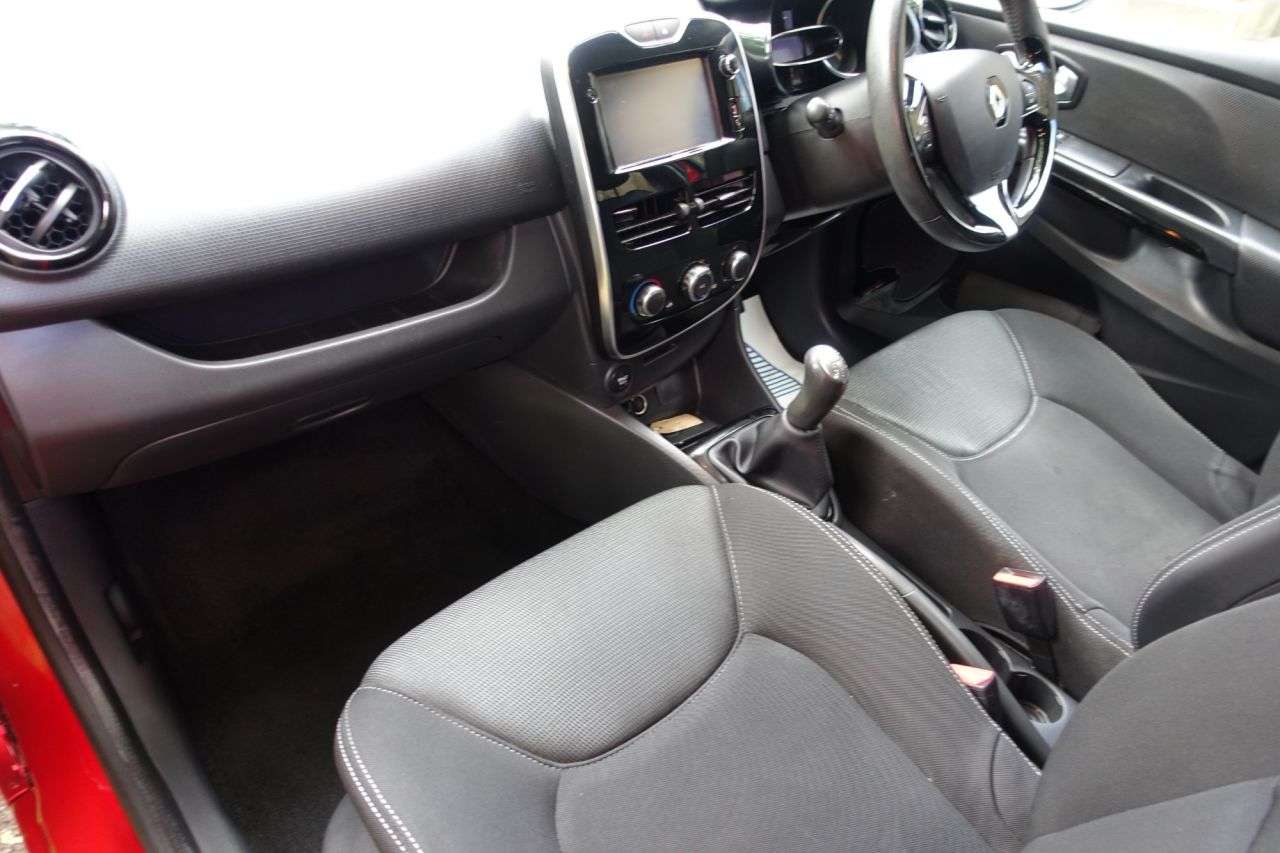 A 2015 RENAULT CLIO 1.2 16V Dynamique Nav Hatchback 5dr Petrol Manual Euro 6 (75 ps) Cambelt , A 2015 RENAULT CLIO 1.2 16V Dynamique Nav Hatchback 5dr Petrol Manual Euro 6 (75 ps) Cambelt ,
