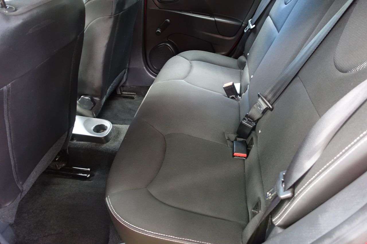 2015 RENAULT CLIO 2015 RENAULT CLIO