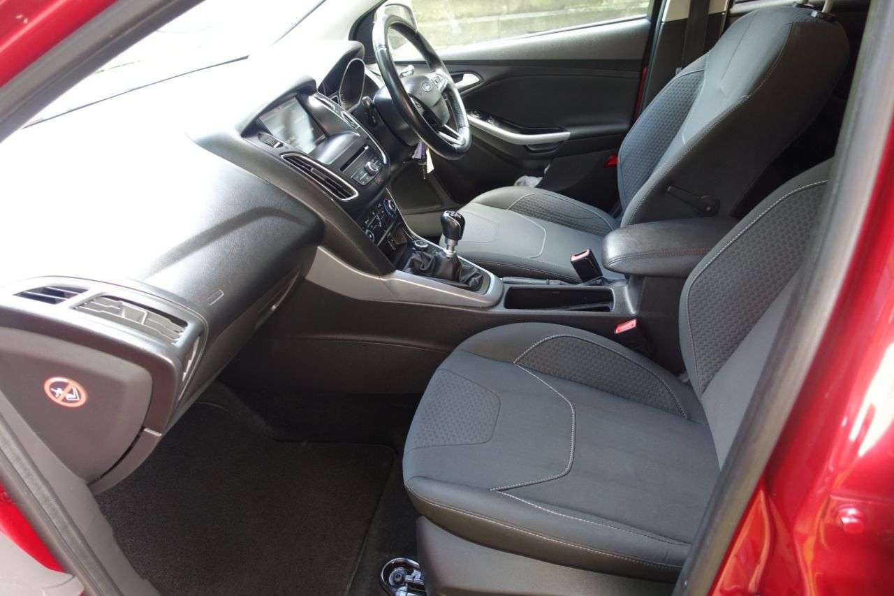 A 2015 FORD FOCUS 1.5 TDCi Zetec Estate 5dr Diesel Manual Euro 6 (s/s) (120 ps) Cambelt , Wat A 2015 FORD FOCUS 1.5 TDCi Zetec Estate 5dr Diesel Manual Euro 6 (s/s) (120 ps) Cambelt , Wat