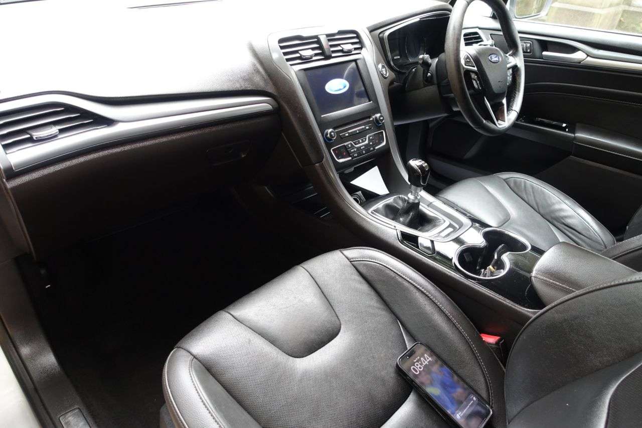 A 2016 FORD MONDEO 2.0 TDCi Titanium Estate 5dr Diesel Manual Euro 6 (s/s) (180 ps) Cambelt , A 2016 FORD MONDEO 2.0 TDCi Titanium Estate 5dr Diesel Manual Euro 6 (s/s) (180 ps) Cambelt ,