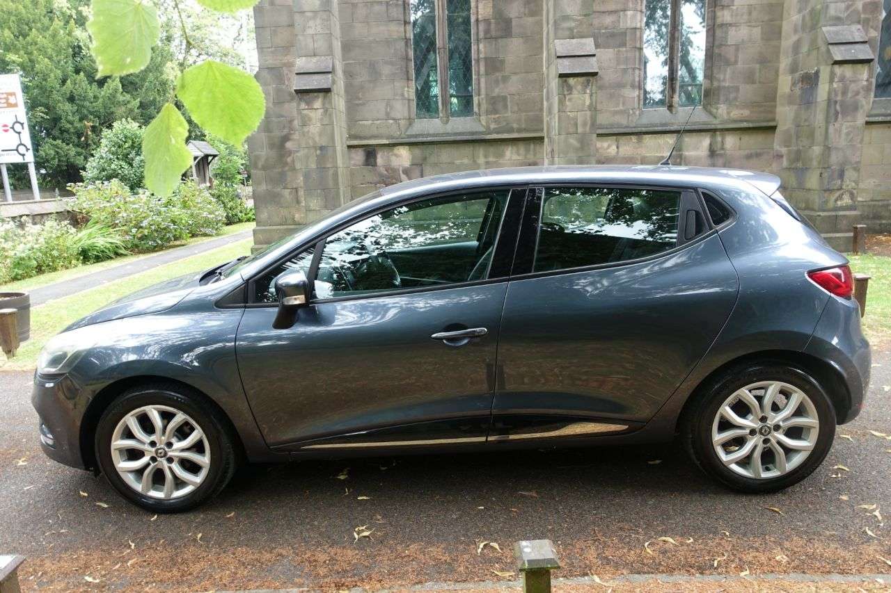 2017 RENAULT CLIO 2017 RENAULT CLIO