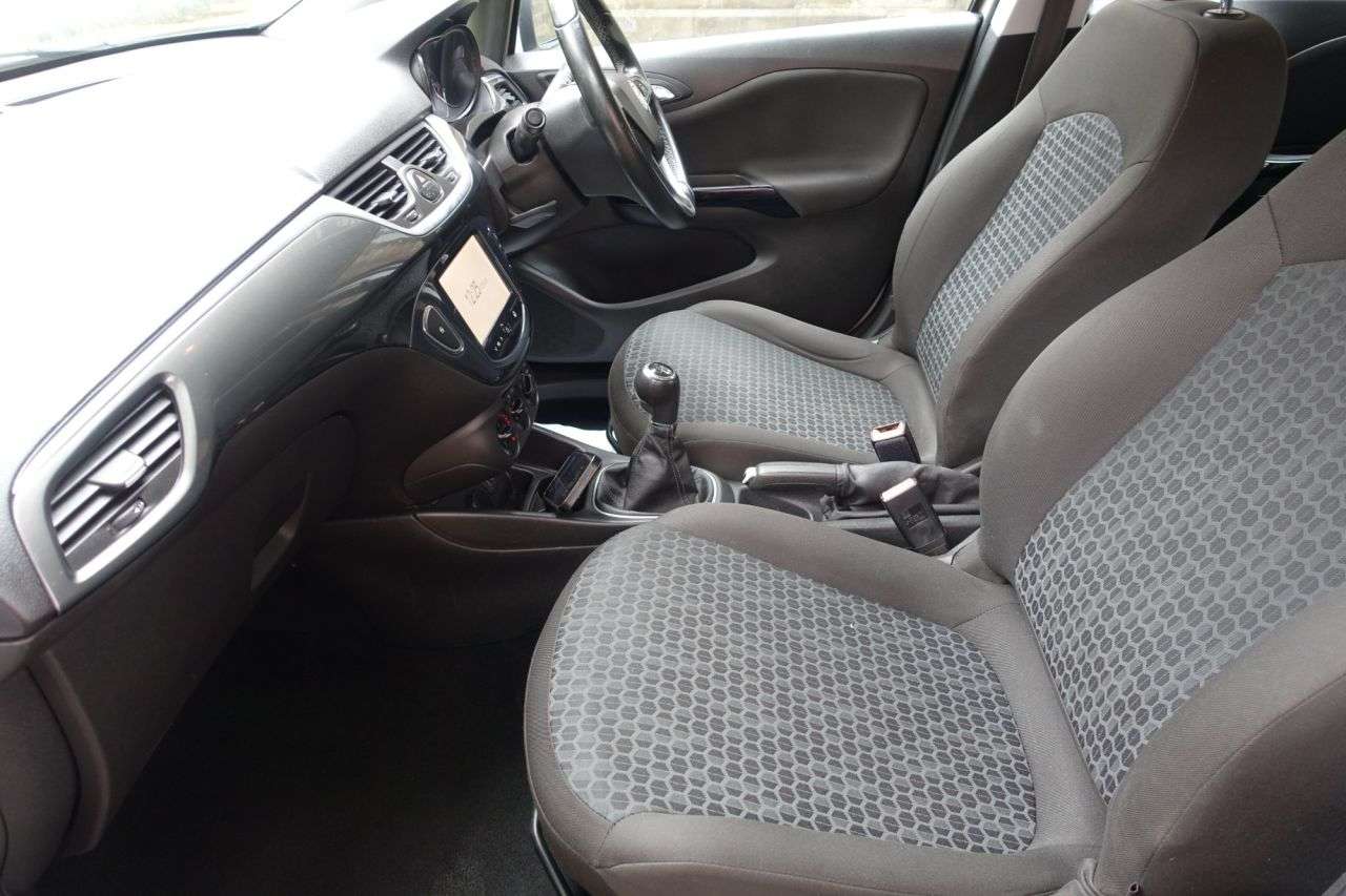 A 2015 VAUXHALL CORSA 1.4i ecoTEC Design Hatchback 5dr Petrol Manual Euro 6 (90 ps) Just Had Serv A 2015 VAUXHALL CORSA 1.4i ecoTEC Design Hatchback 5dr Petrol Manual Euro 6 (90 ps) Just Had Serv