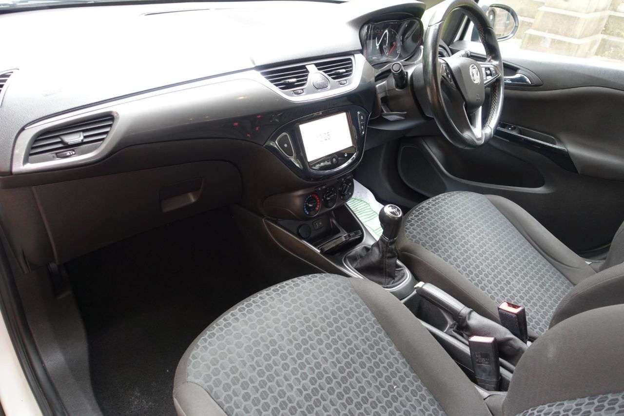 A 2015 VAUXHALL CORSA 1.4i ecoTEC Design Hatchback 5dr Petrol Manual Euro 6 (90 ps) Just Had Serv A 2015 VAUXHALL CORSA 1.4i ecoTEC Design Hatchback 5dr Petrol Manual Euro 6 (90 ps) Just Had Serv