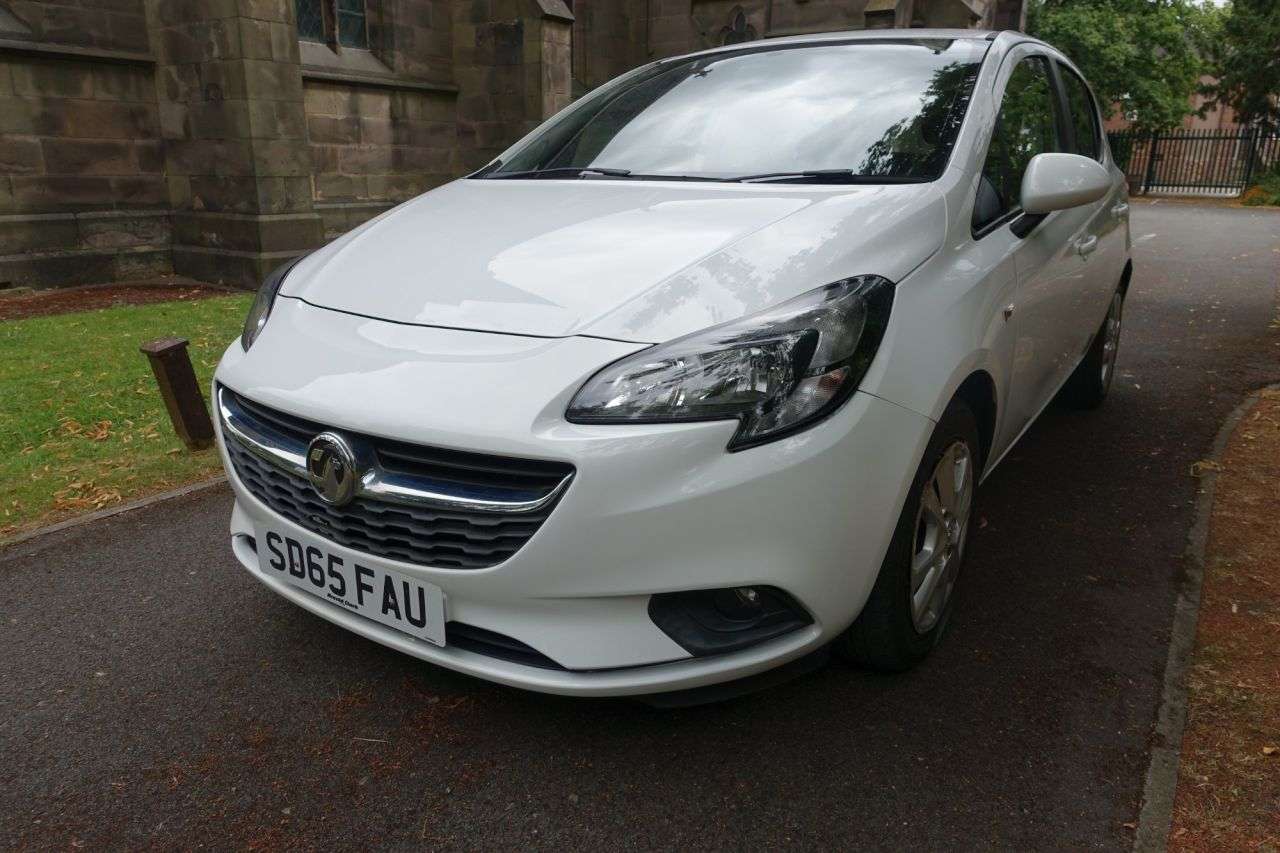 A 2015 VAUXHALL CORSA 1.4i ecoTEC Design Hatchback 5dr Petrol Manual Euro 6 (90 ps) Just Had Serv A 2015 VAUXHALL CORSA 1.4i ecoTEC Design Hatchback 5dr Petrol Manual Euro 6 (90 ps) Just Had Serv