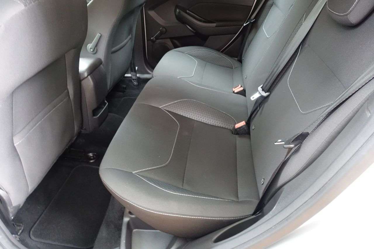 A 2017 FORD FOCUS ZETEC EDITION TDCI A 2017 FORD FOCUS ZETEC EDITION TDCI