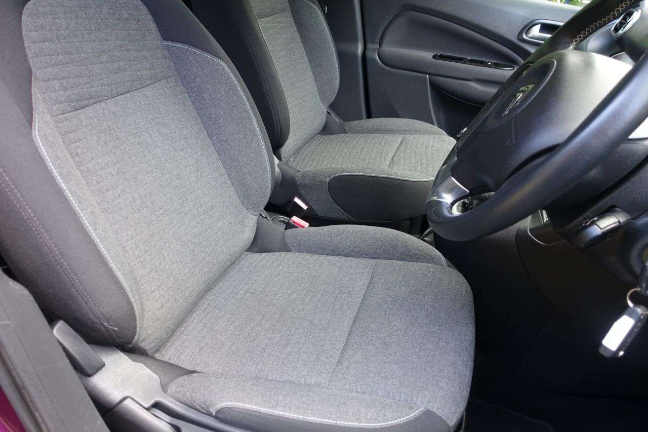 A 2015 CITROEN C3 PICASSO 1.6 BlueHDi Edition MPV 5dr Diesel Manual Euro 6 (100 ps) Only 2 Owners Fro A 2015 CITROEN C3 PICASSO 1.6 BlueHDi Edition MPV 5dr Diesel Manual Euro 6 (100 ps) Only 2 Owners Fro