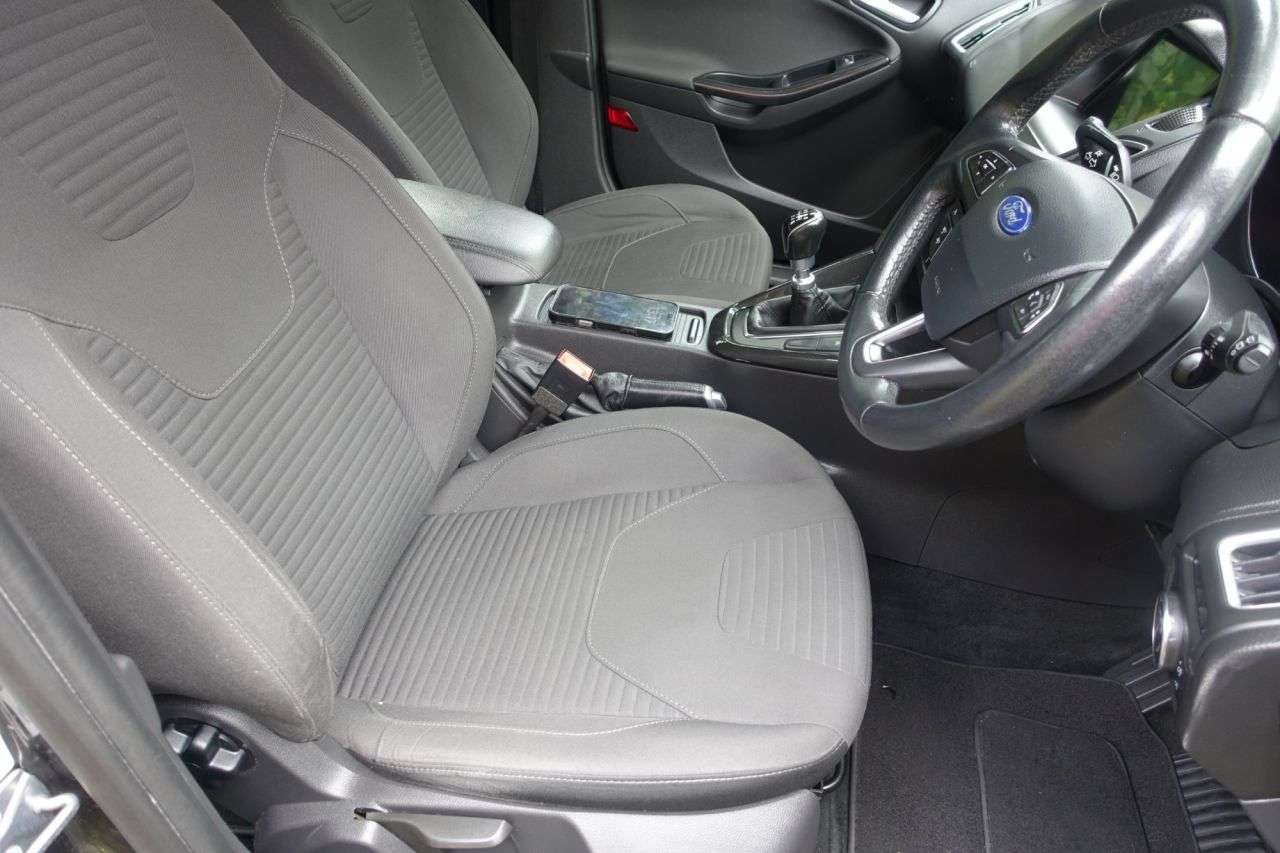 A 2017 FORD FOCUS 1.5 TDCi Titanium Estate 5dr Diesel Manual Euro 6 (s/s) (120 ps) Only 2 Own A 2017 FORD FOCUS 1.5 TDCi Titanium Estate 5dr Diesel Manual Euro 6 (s/s) (120 ps) Only 2 Own