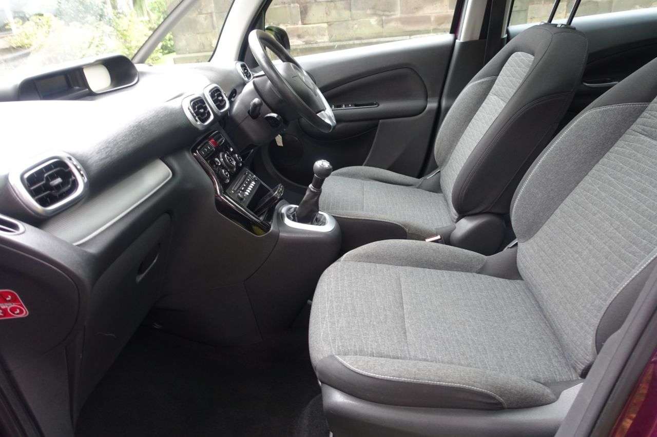 A 2016 CITROEN C3 PICASSO 1.6 BlueHDi Platinum MPV 5dr Diesel Manual Euro 6 (100 ps) Cambelt , Water A 2016 CITROEN C3 PICASSO 1.6 BlueHDi Platinum MPV 5dr Diesel Manual Euro 6 (100 ps) Cambelt , Water