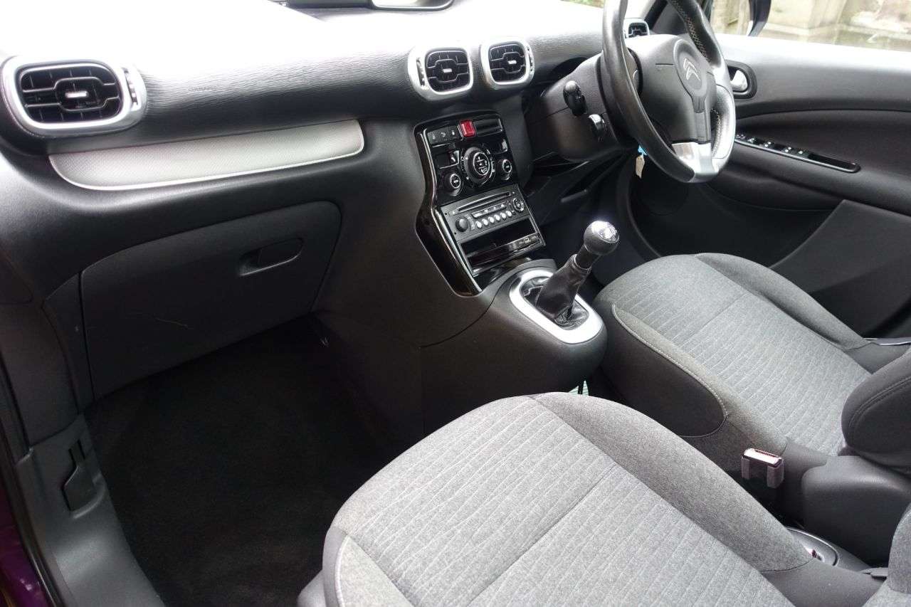 A 2016 CITROEN C3 PICASSO 1.6 BlueHDi Platinum MPV 5dr Diesel Manual Euro 6 (100 ps) Cambelt , Water A 2016 CITROEN C3 PICASSO 1.6 BlueHDi Platinum MPV 5dr Diesel Manual Euro 6 (100 ps) Cambelt , Water