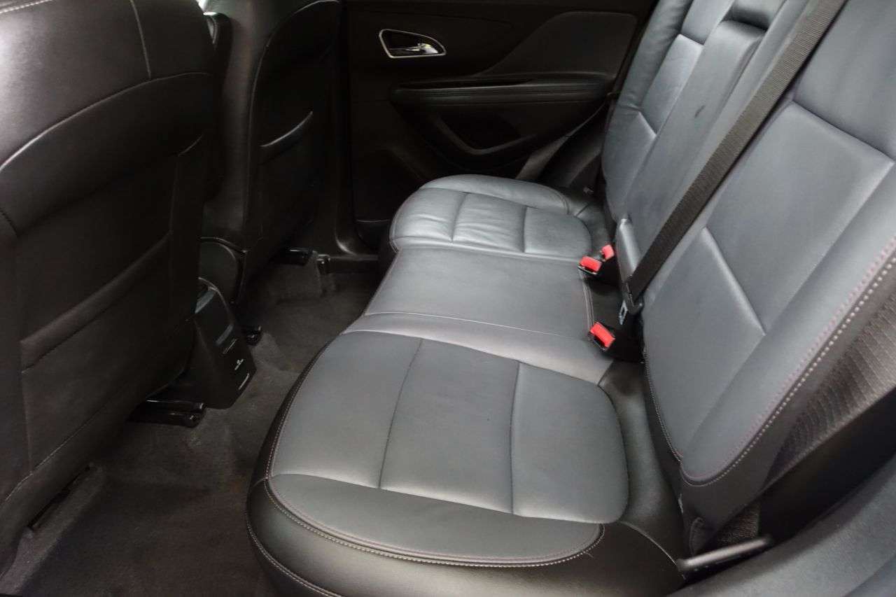 A 2015 VAUXHALL MOKKA 1.6i SE SUV 5dr Petrol Manual 2WD Euro 6 (s/s) (115 ps) Only 2 Owners From A 2015 VAUXHALL MOKKA 1.6i SE SUV 5dr Petrol Manual 2WD Euro 6 (s/s) (115 ps) Only 2 Owners From