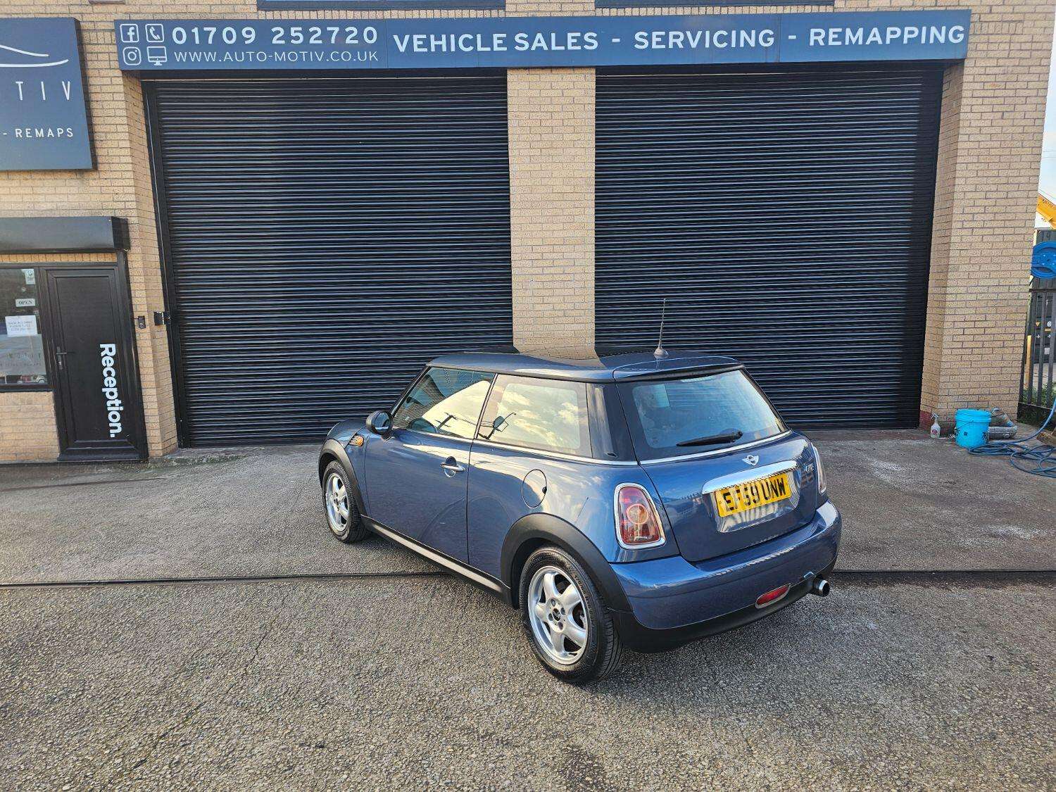 2009 MINI HATCH 2009 MINI HATCH