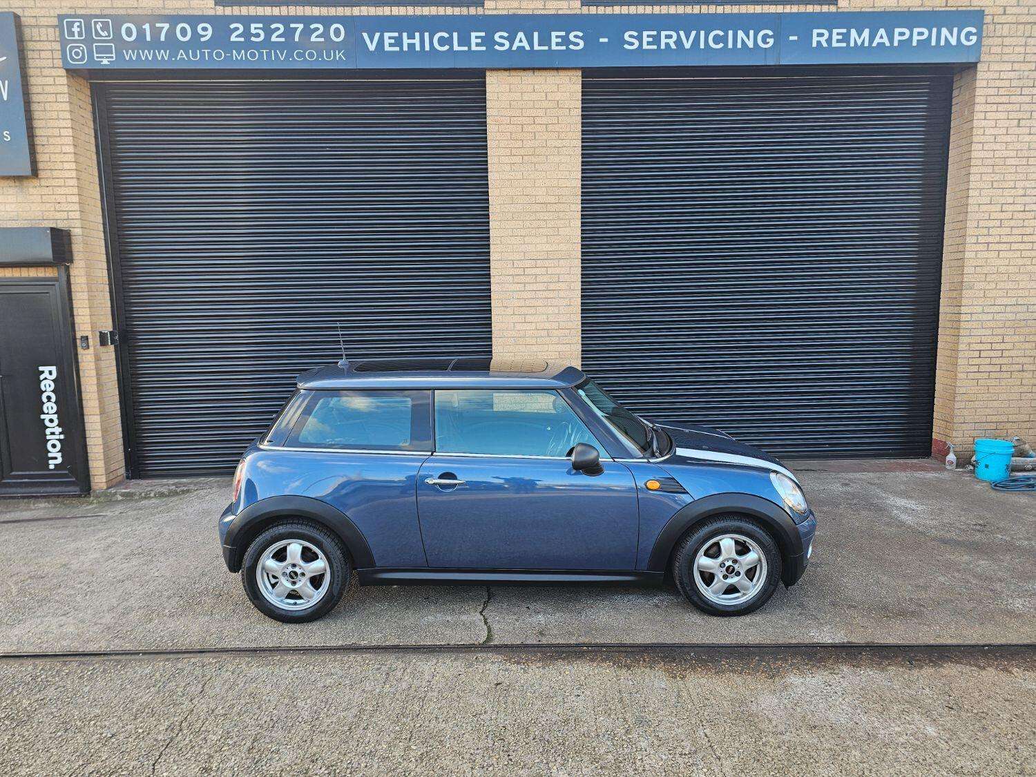 2009 MINI HATCH 2009 MINI HATCH