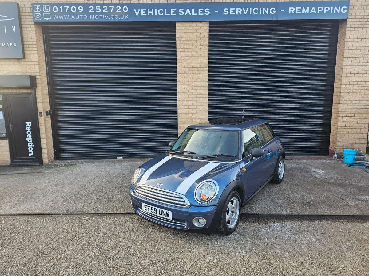 Check out this Mini Hatch 2009 Petrol Automatic