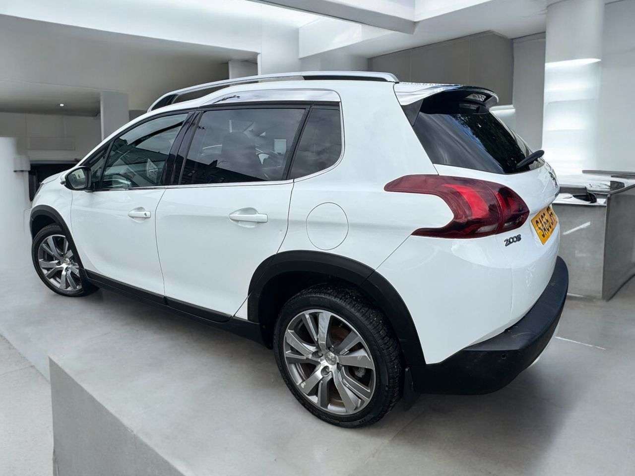 2016 PEUGEOT 2008 2016 PEUGEOT 2008