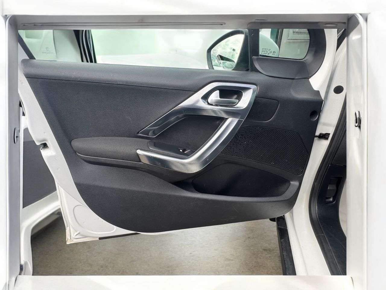 2016 PEUGEOT 2008 2016 PEUGEOT 2008